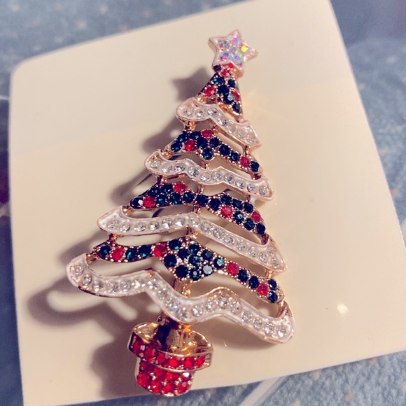 Glittery Christmas Tree Brooch - Picture 1 of 3